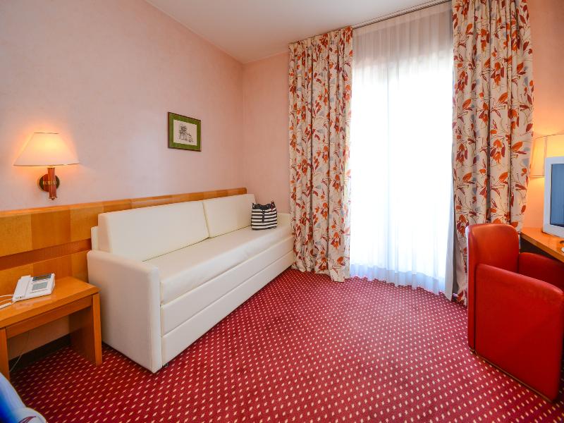 Hotel Oliveto image