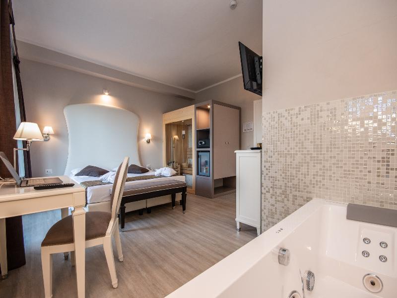 Hotel Oliveto image