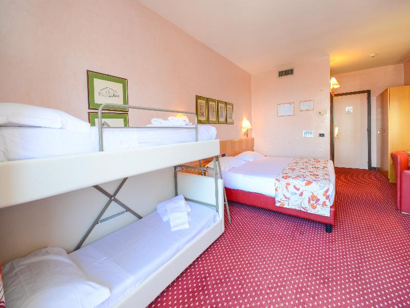 Hotel Oliveto image