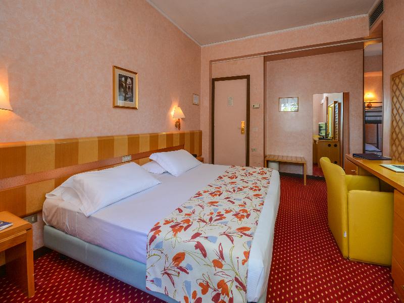 Hotel Oliveto image