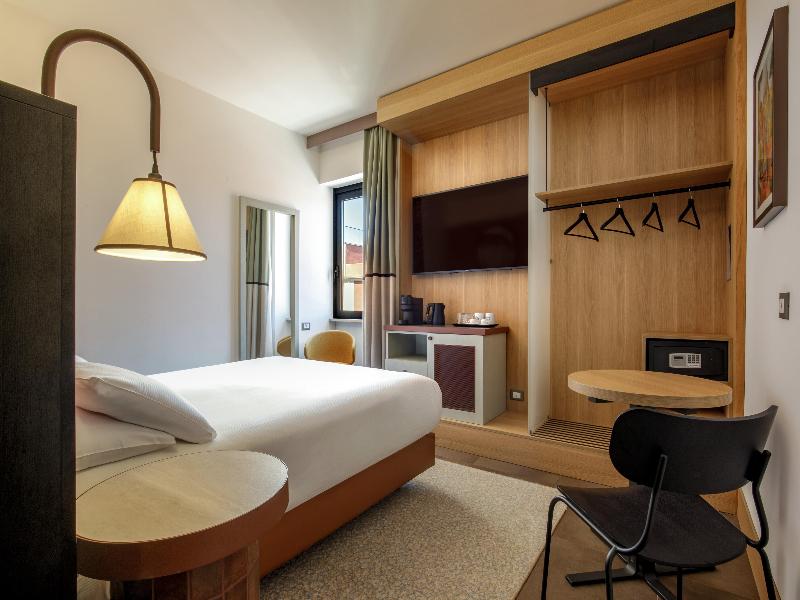 Spring House Hotel Rome Vatican, Tapestry Coll image