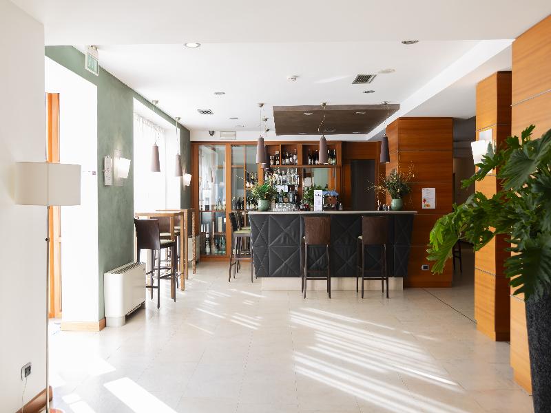 Hotel Master image