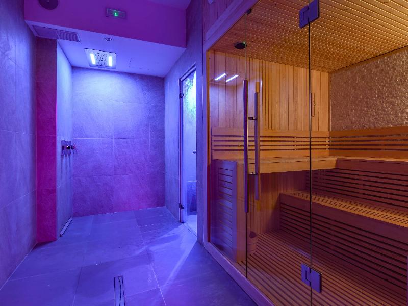 Hotel Master image
