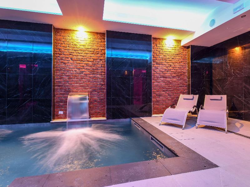 Hotel Master image