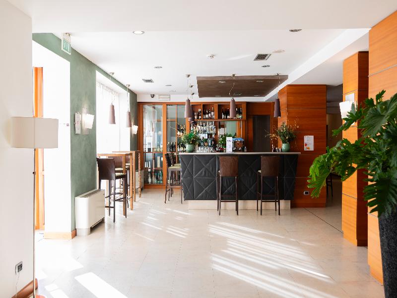 Hotel Master image