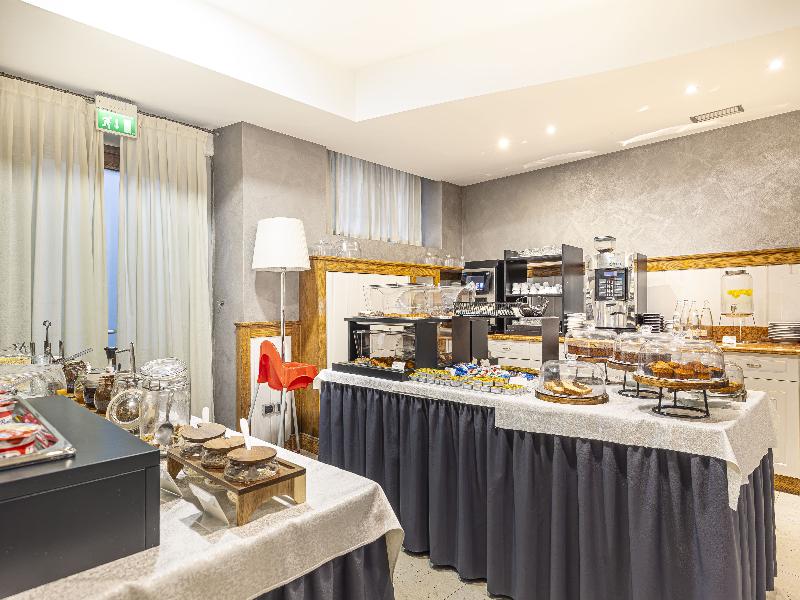 Hotel Master image