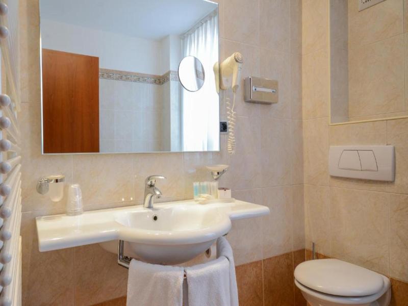 Hotel Master image