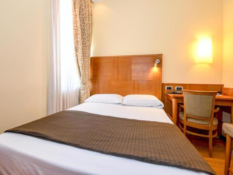 Hotel Master image