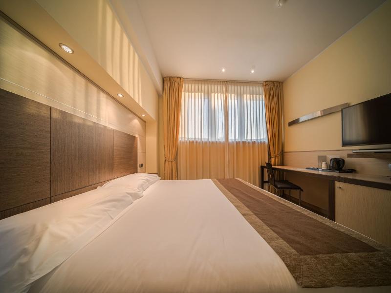 Hotel Master image