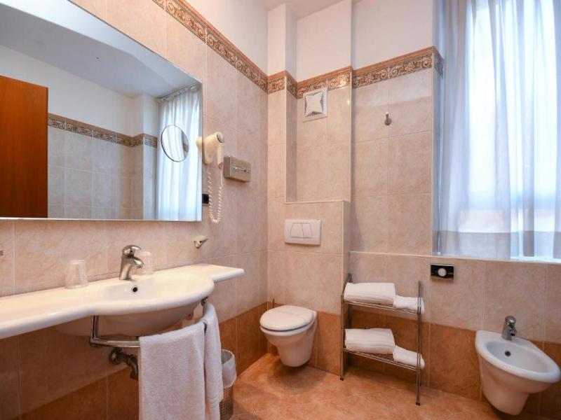 Hotel Master image