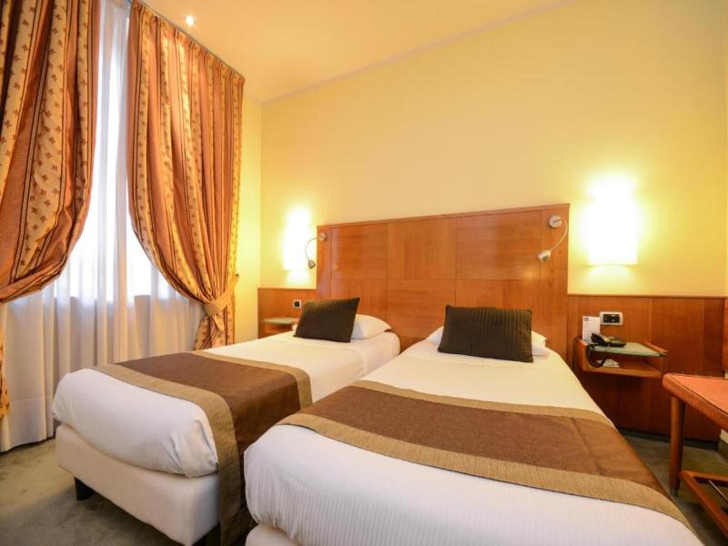 Hotel Master image