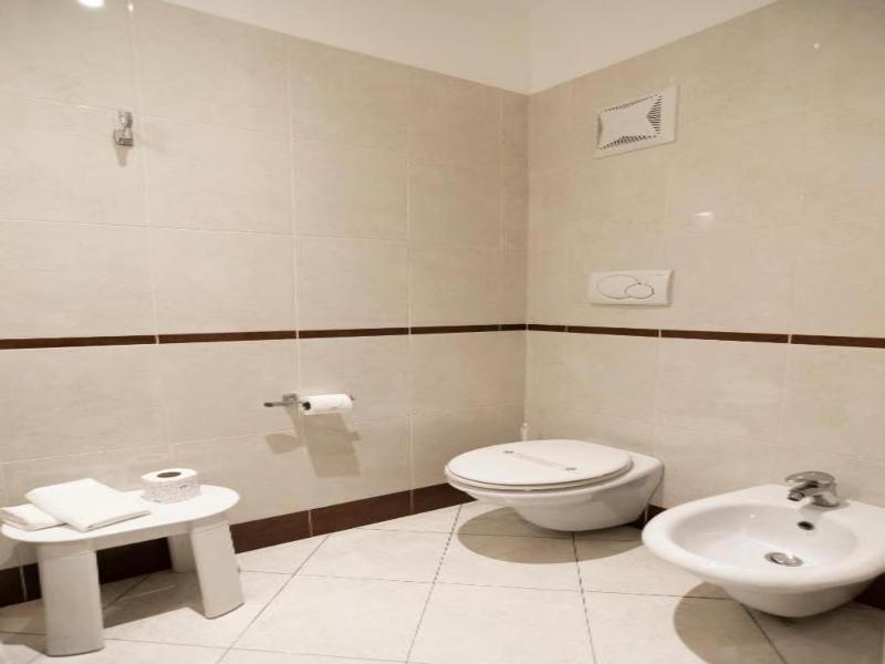 Hotel Master image