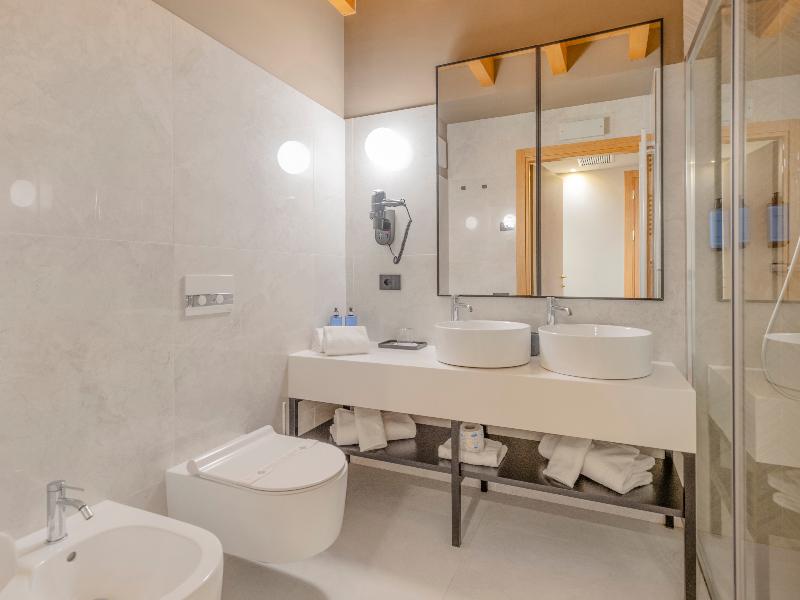 Hotel Master image