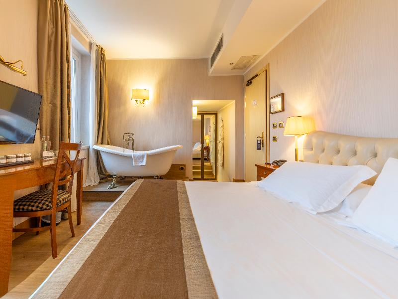 Hotel Master image
