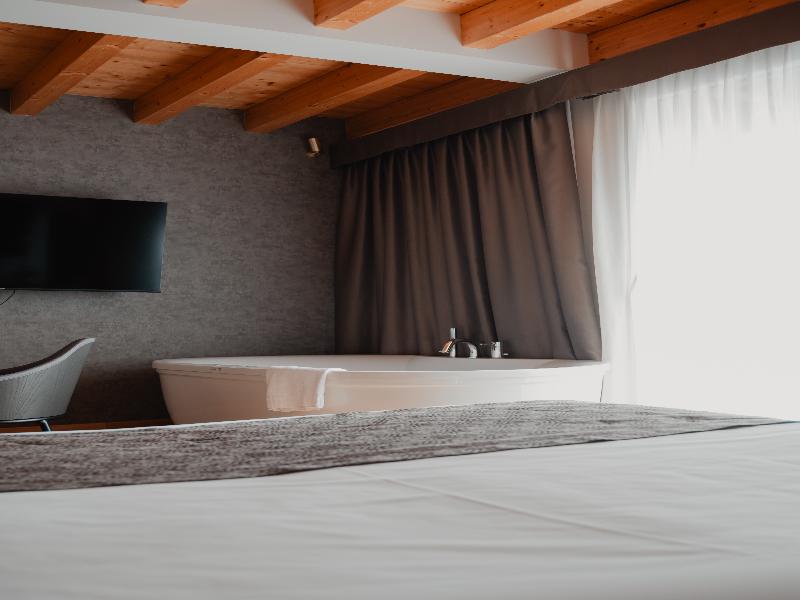 Hotel Master image