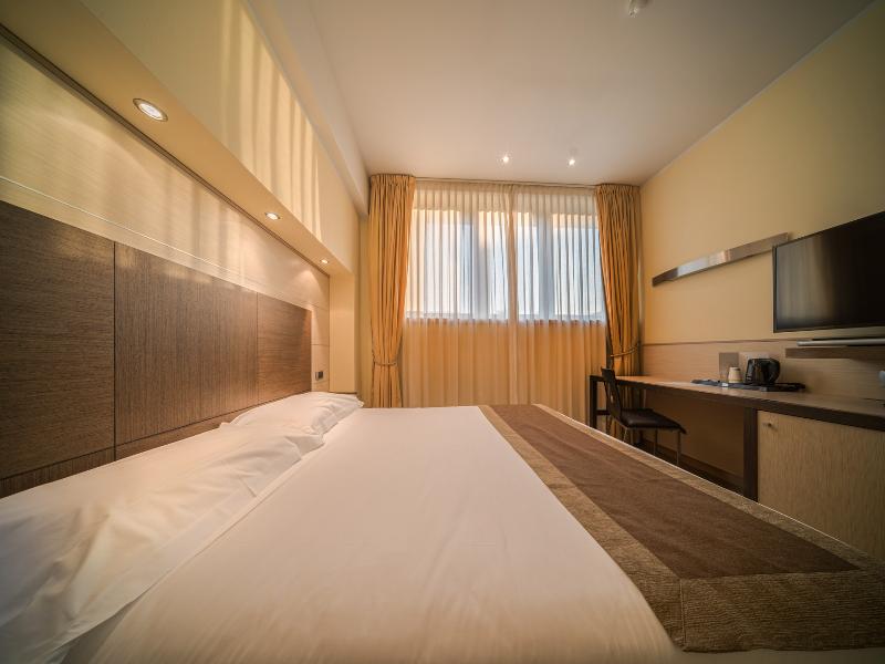 Hotel Master image
