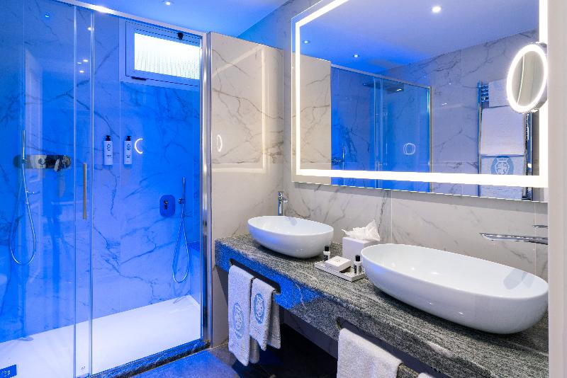 Rivoli Boutique Hotel image