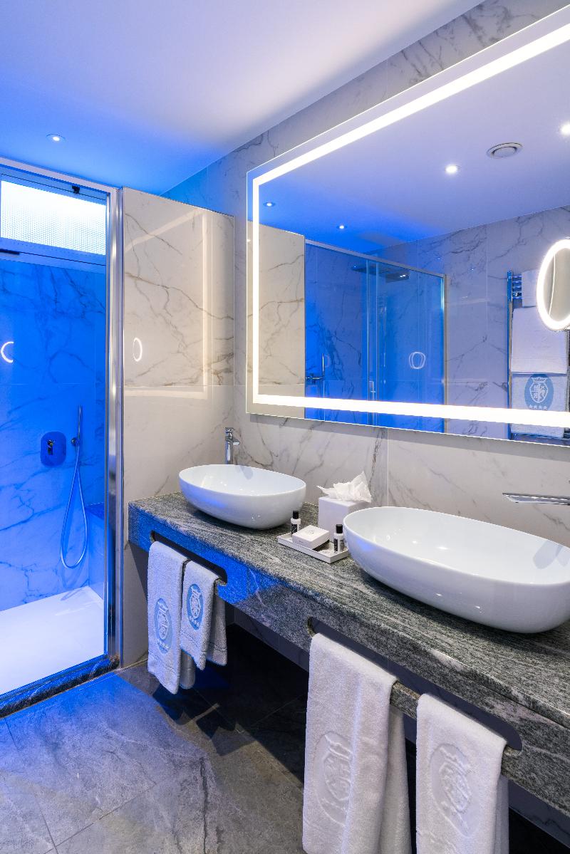 Rivoli Boutique Hotel image
