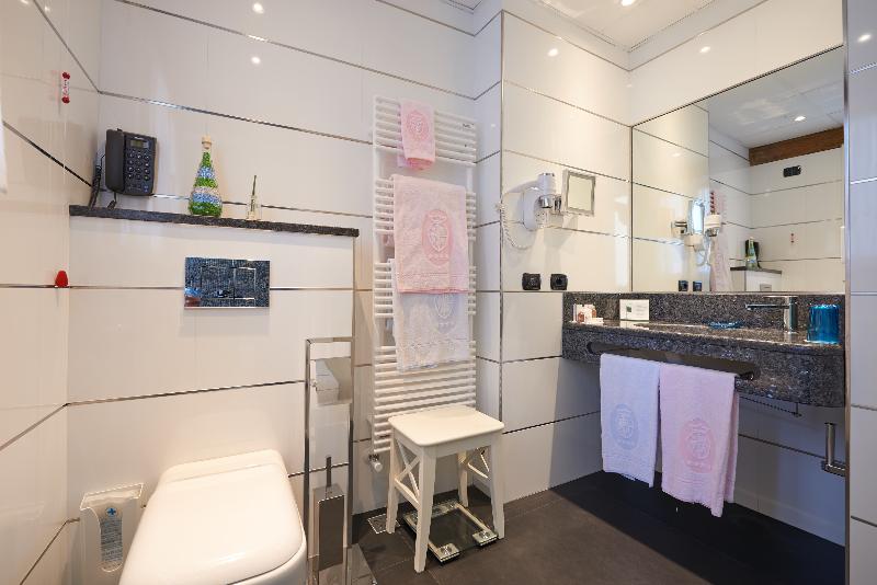 Rivoli Boutique Hotel image