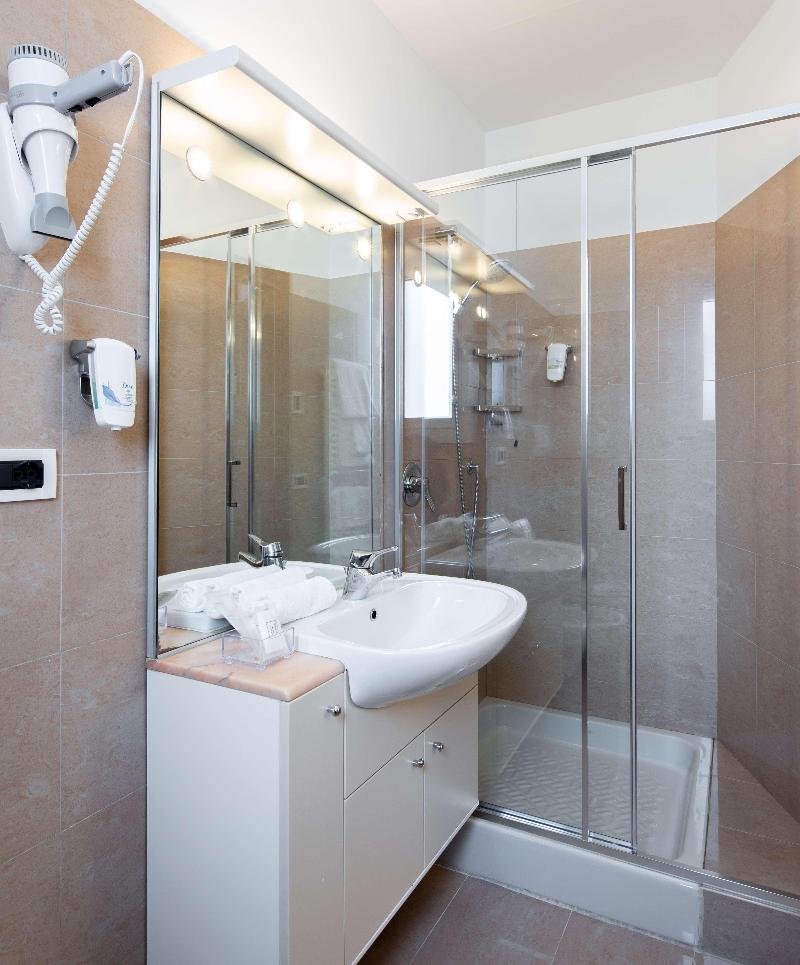 Best Western Hotel Biri image