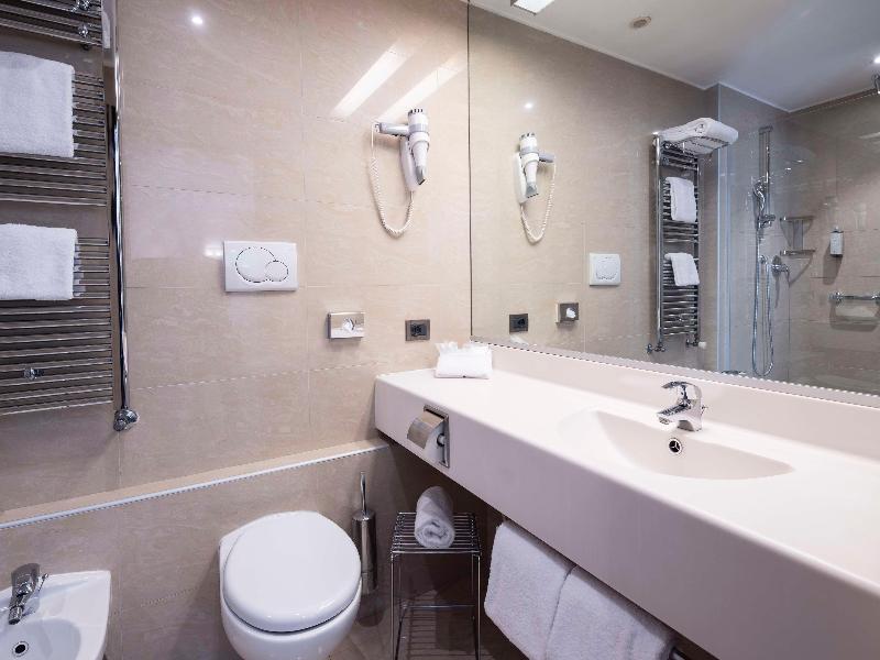 Best Western Hotel Biri image