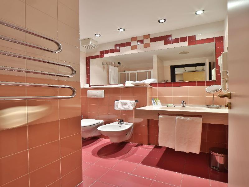 Best Western Hotel Solaf image