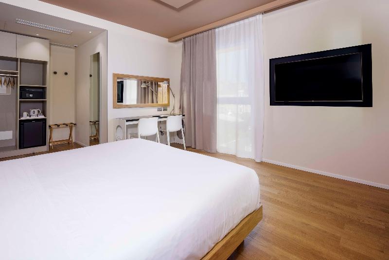 Stay in style at Best Western Plus Hotel Bologna