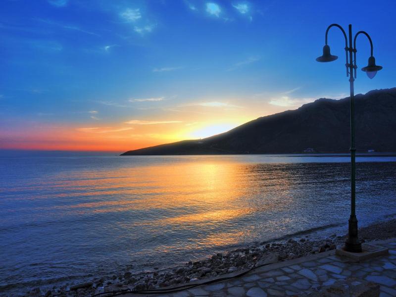 Elli Bay image