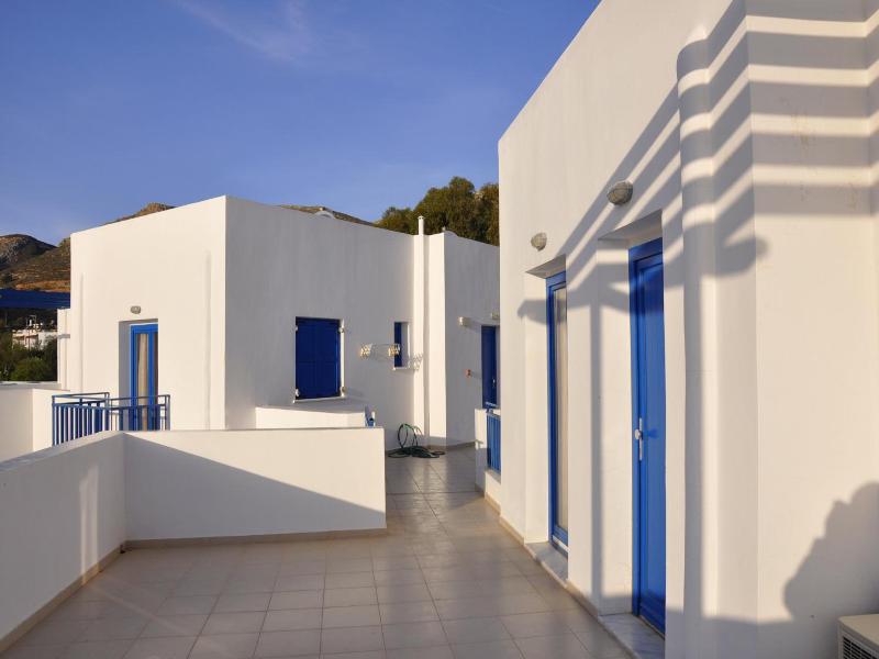 Elli Bay image