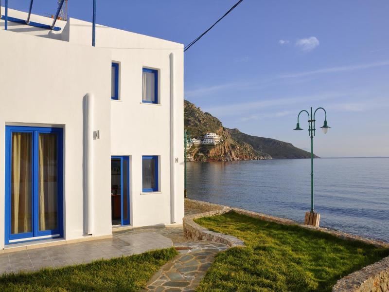 Elli Bay image