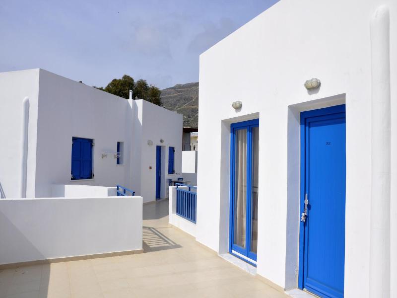 Elli Bay image