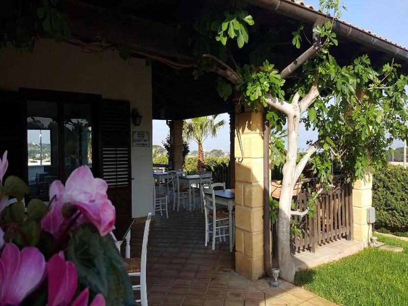 Villa Carlo Resort image