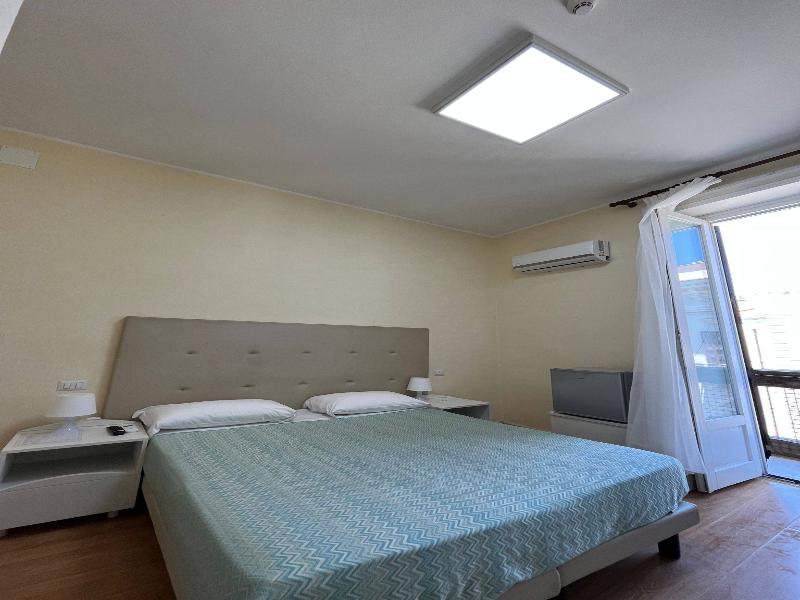 Hotel 38 Aira image