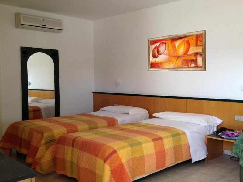 Hotel Ambrosio La Corte image
