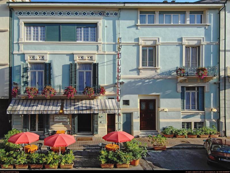 Hotel Massimo image