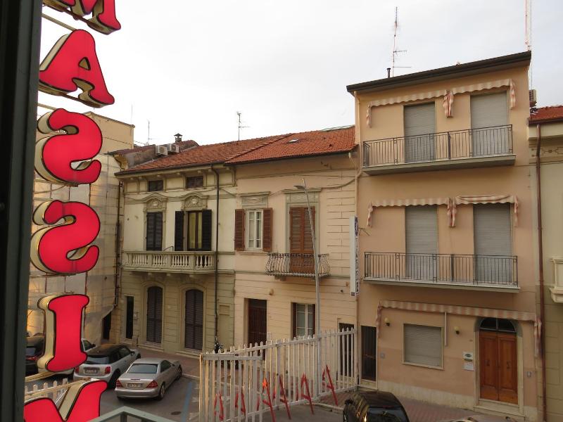 Hotel Massimo image