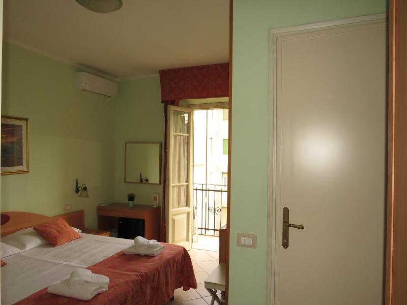 Hotel Massimo image