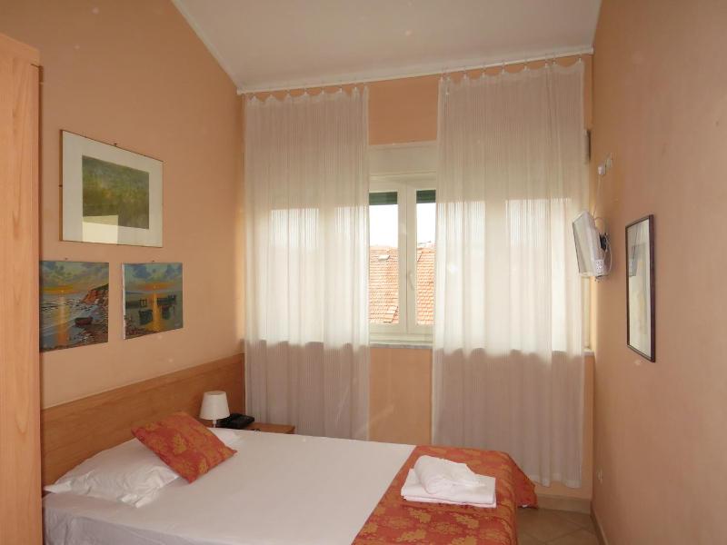 Hotel Massimo image