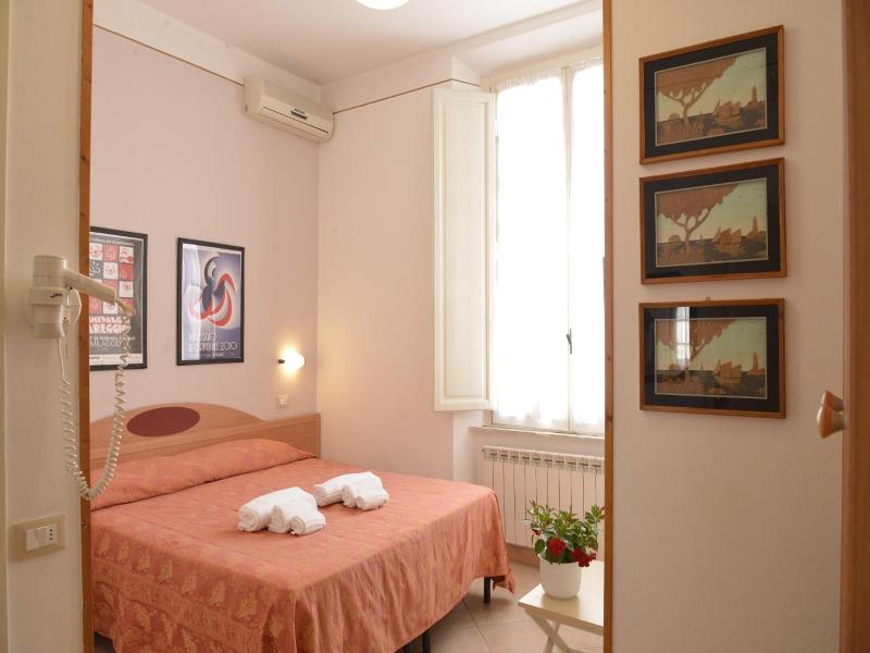 Hotel Massimo image