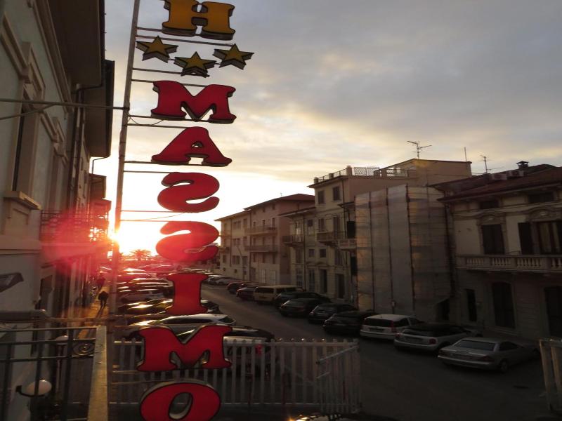Hotel Massimo image