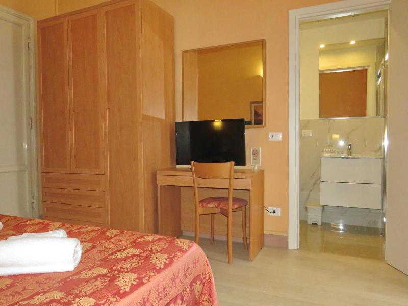 Hotel Massimo image