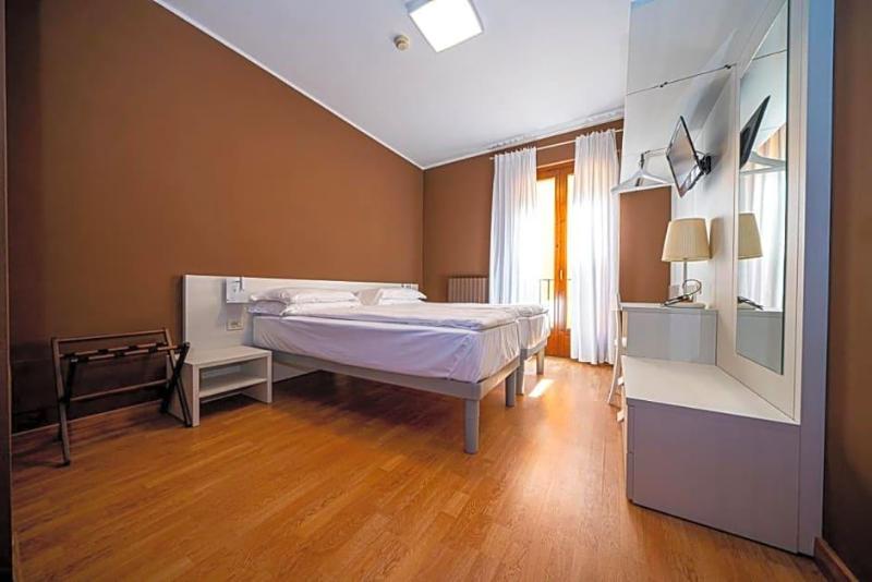 Albergo Ancora image