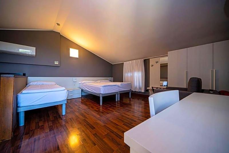 Albergo Ancora image