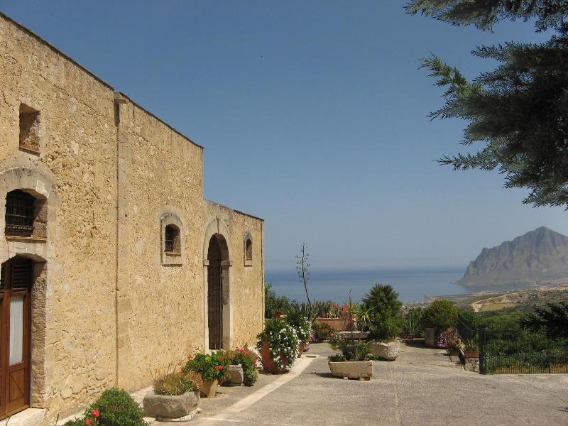 Hotel Baglio Santacroce image