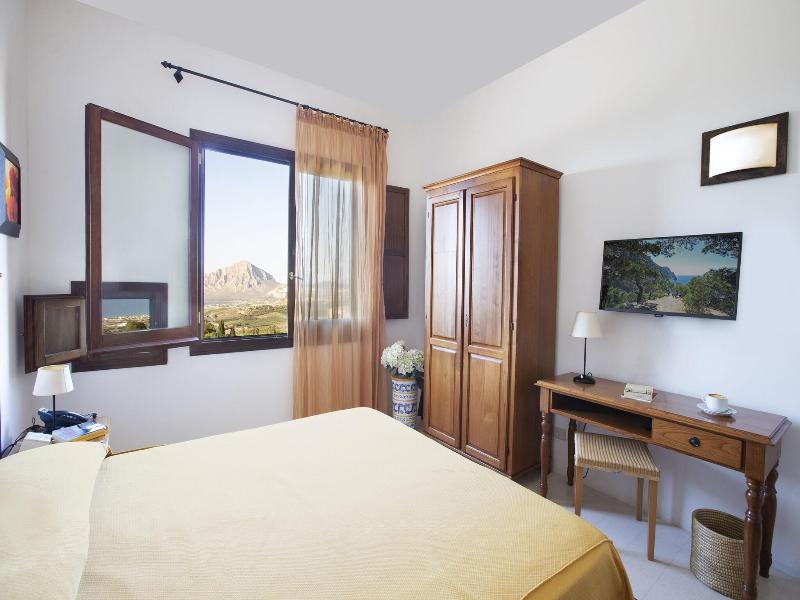 Hotel Baglio Santacroce image