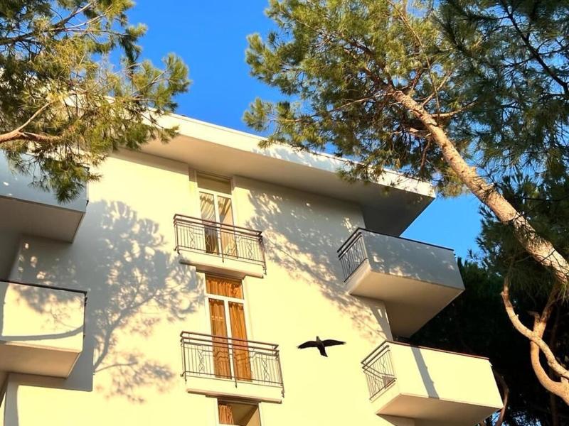 Aura Living Hotel image