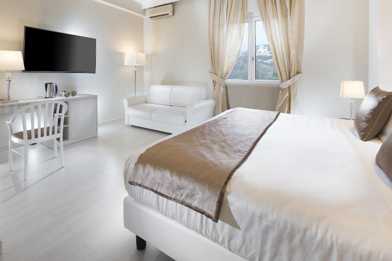 Europa Grand Hotel image