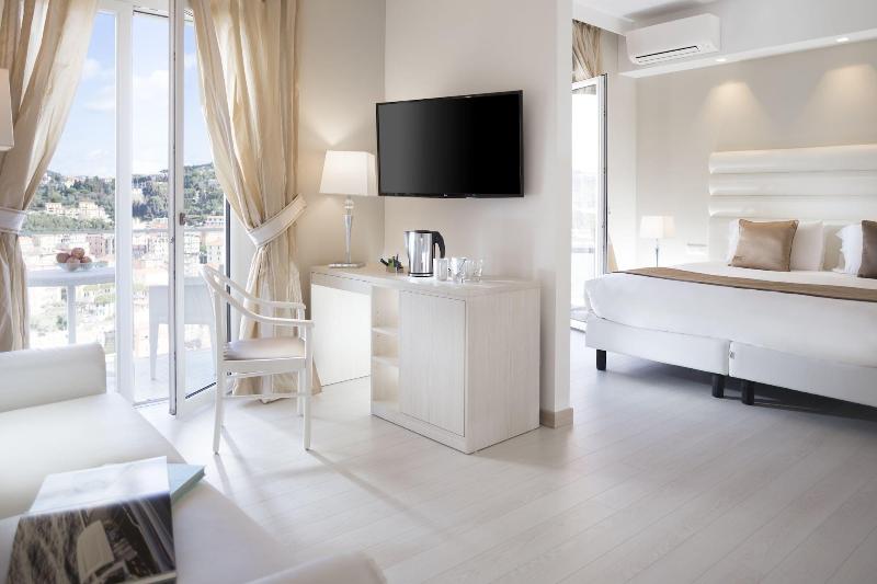 Europa Grand Hotel image