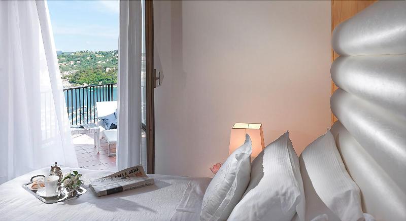Europa Grand Hotel image