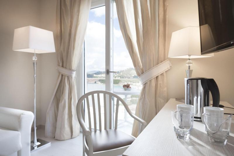 Europa Grand Hotel image